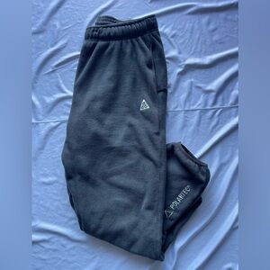 New Men's Nike ACG Fleece pants size Large loose fit tags are cut off